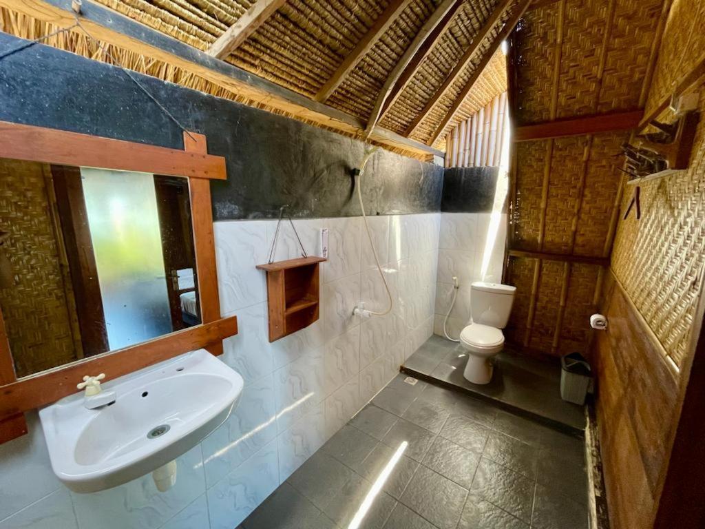 The Golden Ave Bungalow Gili Trawangan Dış mekan fotoğraf